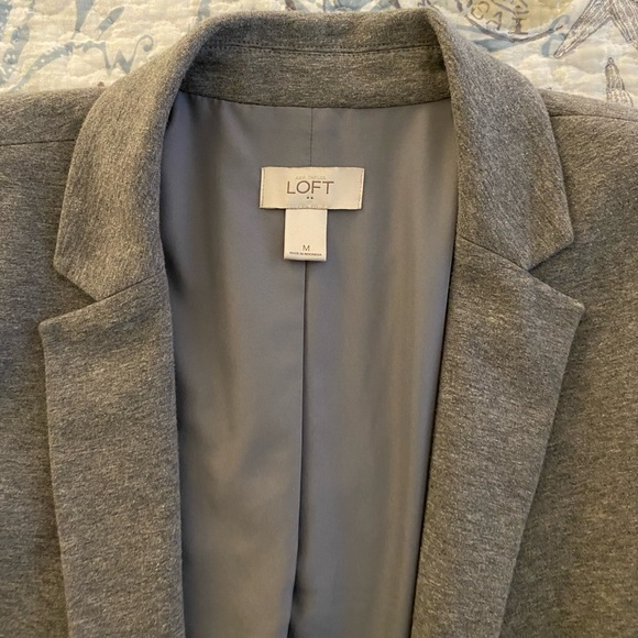 EUC Ann Taylor Loft heather grey lined one-button ladies’ blazer, size Medium - Picture 3 of 8